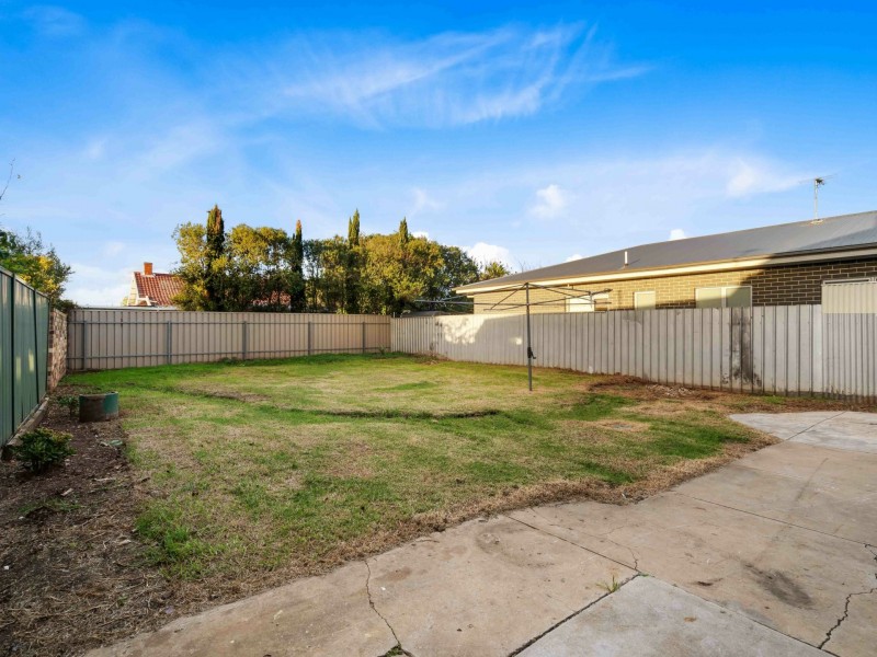 12 Tarcowie Street, Kilkenny SA 5009