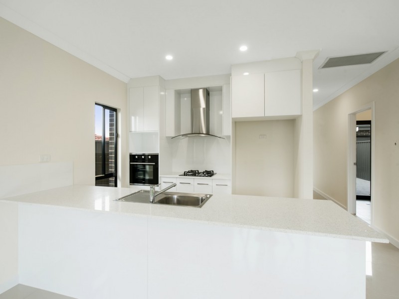 37A & B Hoods Road, Northfield SA 5085