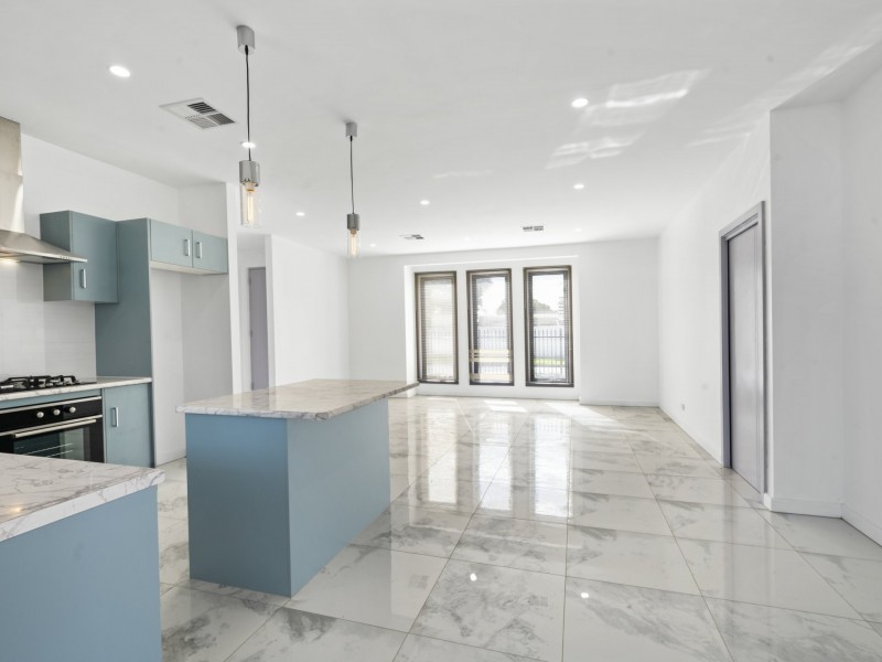 18 Laurel Street, Pennington SA 5013