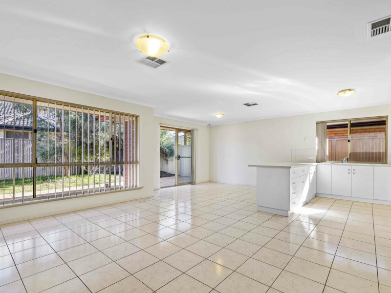 12 Irwin Street, Mansfield Park SA 5012