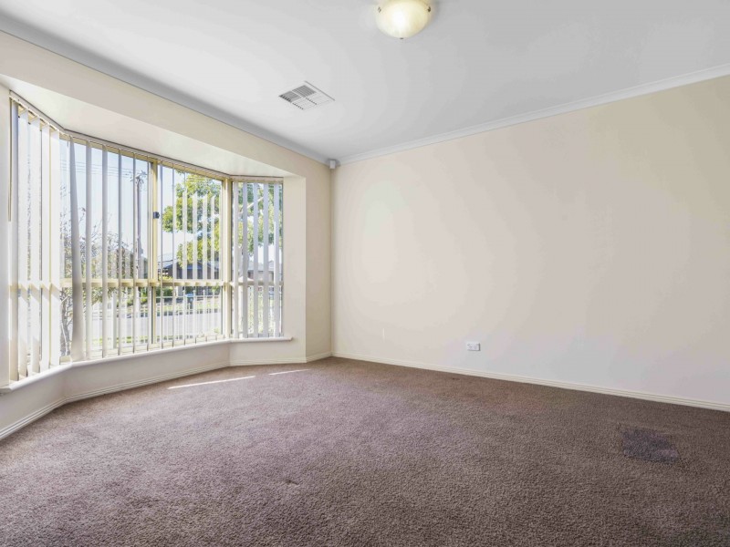 12 Irwin Street, Mansfield Park SA 5012