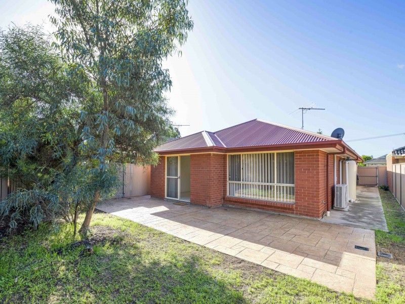 12 Irwin Street, Mansfield Park SA 5012