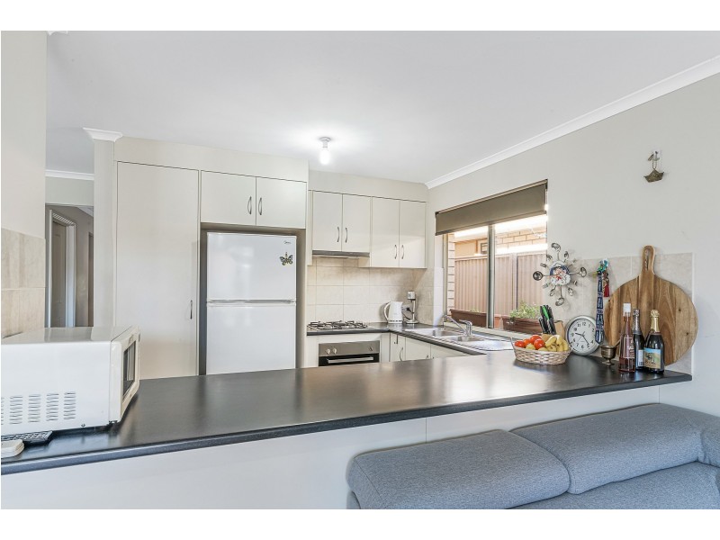 57 Gladstone Crescent, Mansfield Park SA 5012