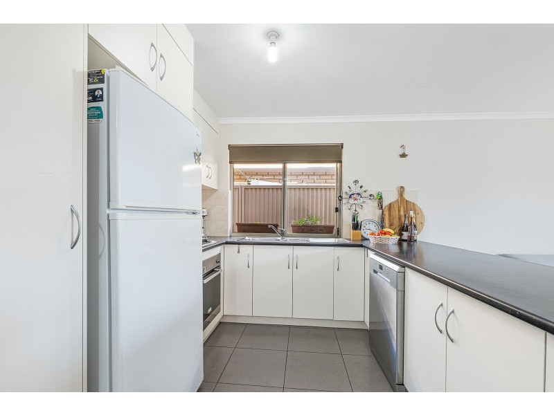 57 Gladstone Crescent, Mansfield Park SA 5012