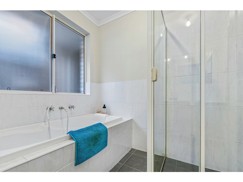 57 Gladstone Crescent, Mansfield Park SA 5012