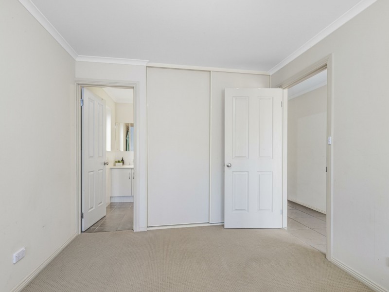 57 Gladstone Crescent, Mansfield Park SA 5012