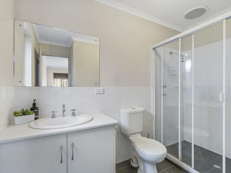 57 Gladstone Crescent, Mansfield Park SA 5012