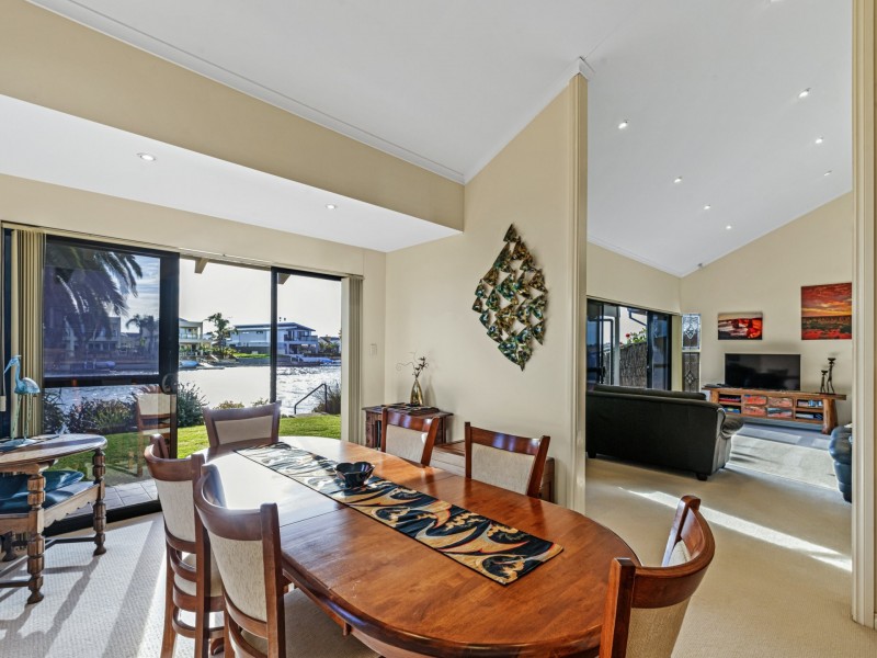 11 Anthea Court, West Lakes SA 5021