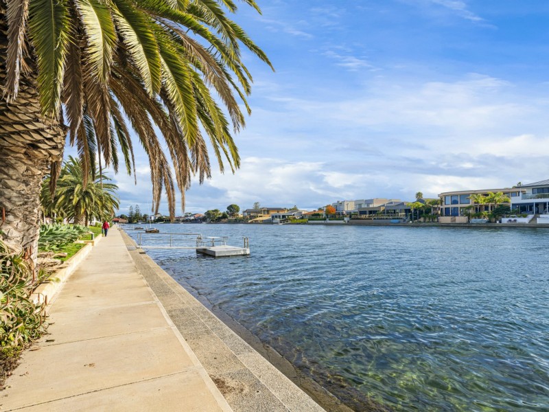 11 Anthea Court, West Lakes SA 5021