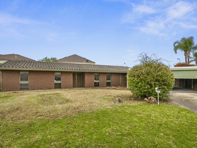 17 Glenwood Crescent, Kidman Park SA 5025