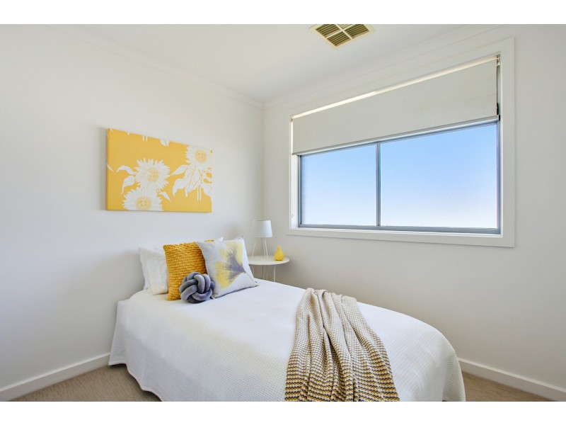 5 Kenmair Street, Mansfield Park SA 5012