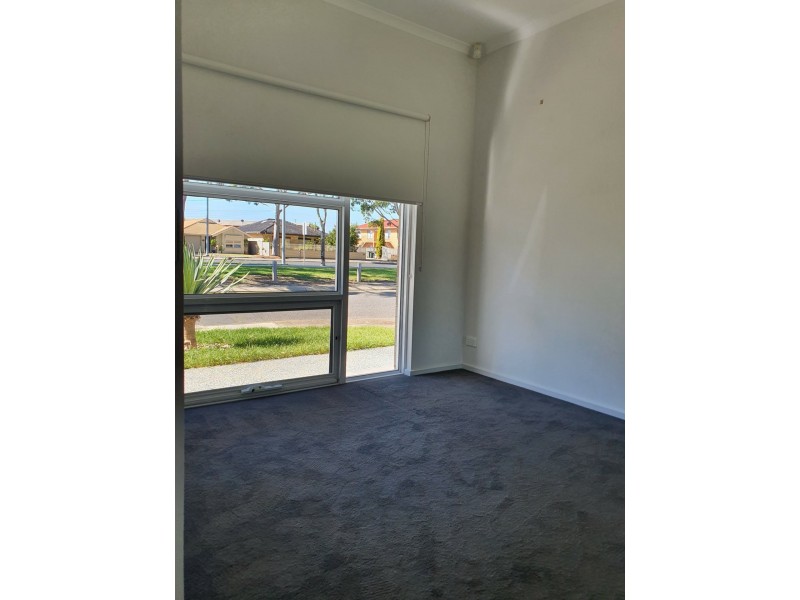 2 South Parade, Seaton SA 5023