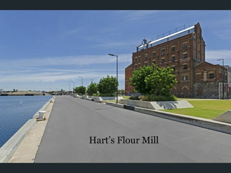 92 & 92A Edward Street, Ottoway SA 5013