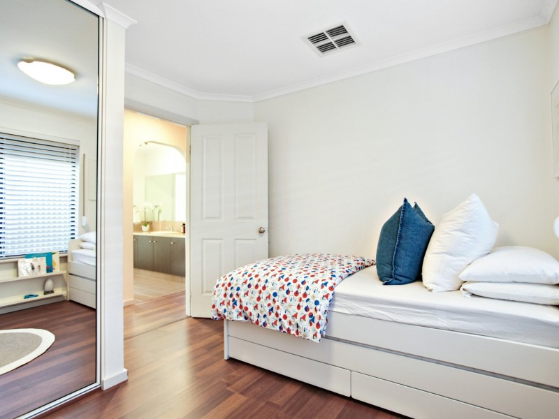 61 Kent Street, Mansfield Park SA 5012