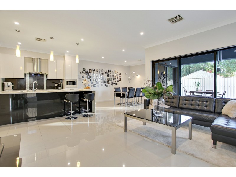 5A Blacks Road, Hillcrest SA 5086
