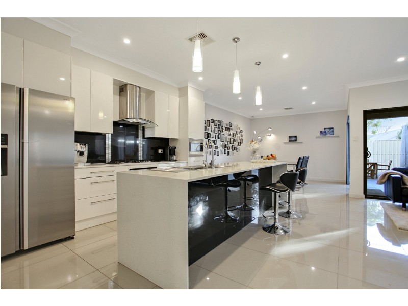 5A Blacks Road, Hillcrest SA 5086