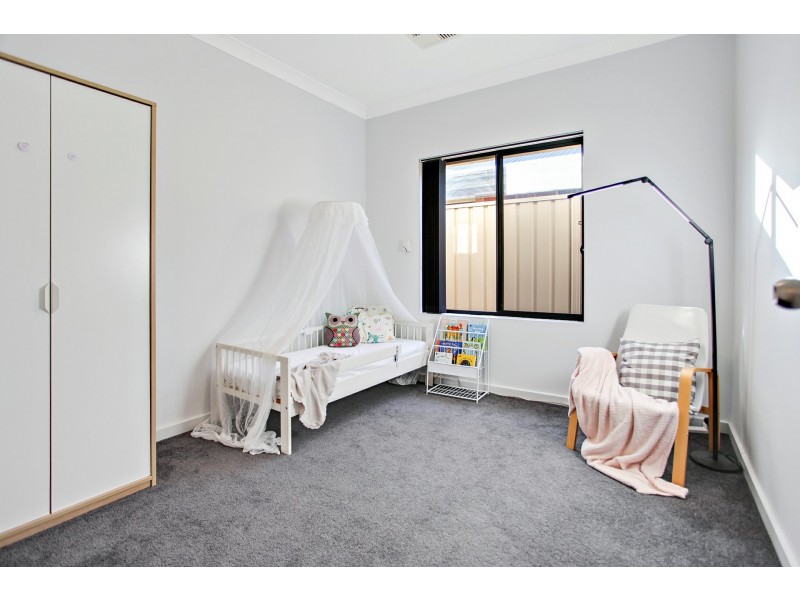 5A Blacks Road, Hillcrest SA 5086