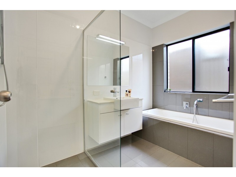 5A Blacks Road, Hillcrest SA 5086