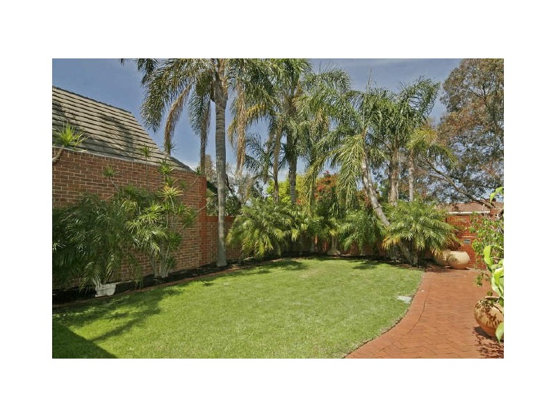 16 Sturt Close, Grange SA 5022
