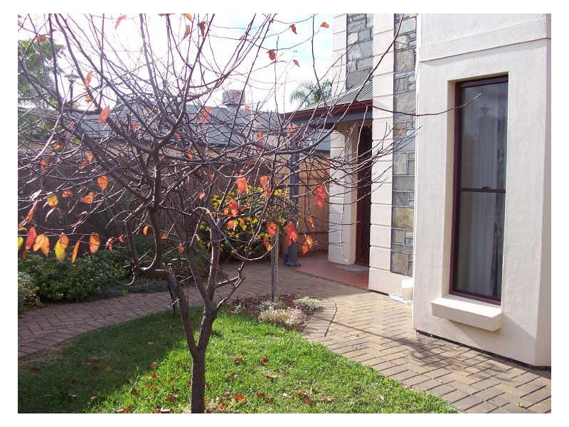 23 Burley Griffen Boulevard, Brompton SA 5007