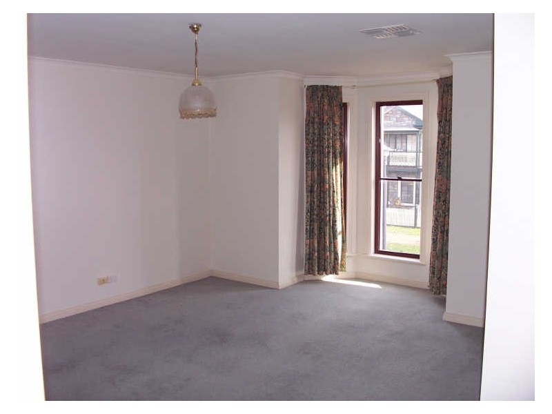 23 Burley Griffen Boulevard, Brompton SA 5007