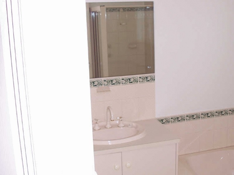 23 Burley Griffen Boulevard, Brompton SA 5007