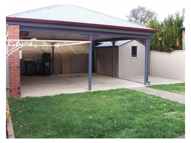 23 Burley Griffen Boulevard, Brompton SA 5007