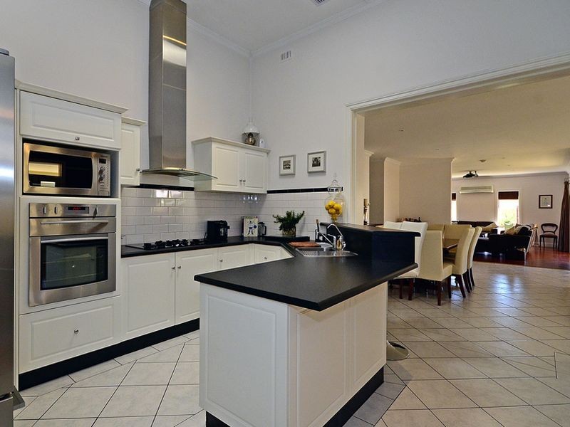 4 Drummond Street, Brooklyn Park SA 5032