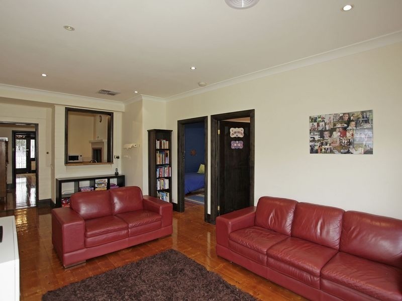 22 Hampstead Road, Broadview SA 5083
