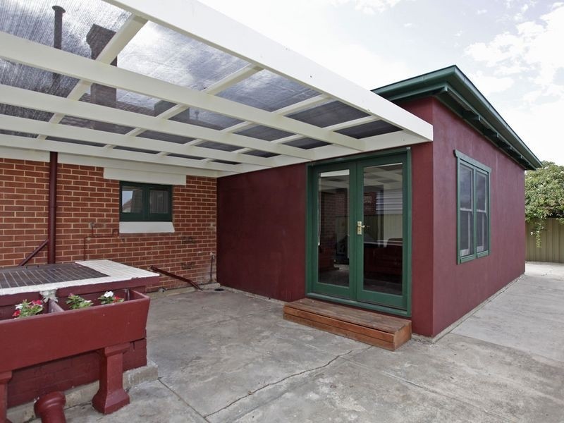 22 Hampstead Road, Broadview SA 5083