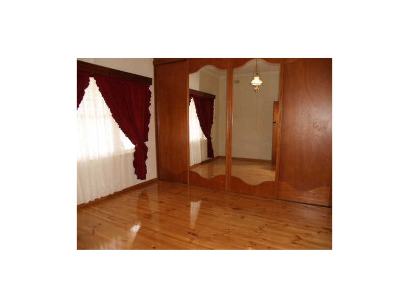 44 DANVERS GROVE, Woodville Gardens SA 5012