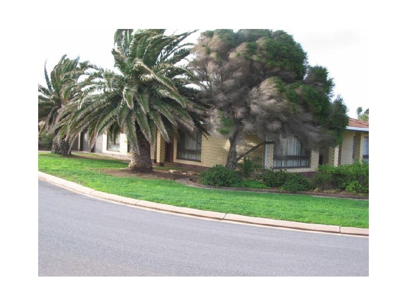 21 Nambour Crescent, West Lakes Shore SA 5020