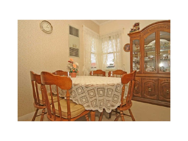 8 Hewitt Crescent, Woodville South SA 5011