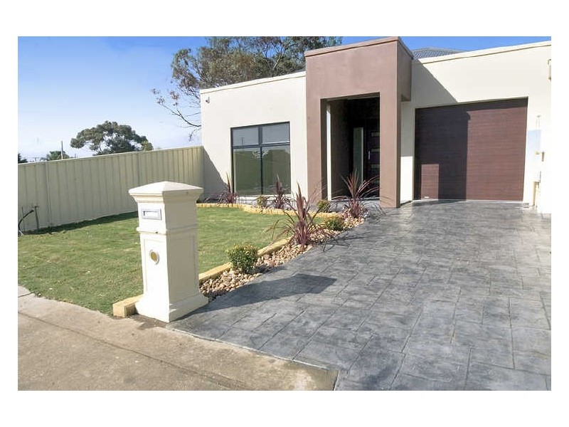 10 Dora Avenue, Seaton SA 5023