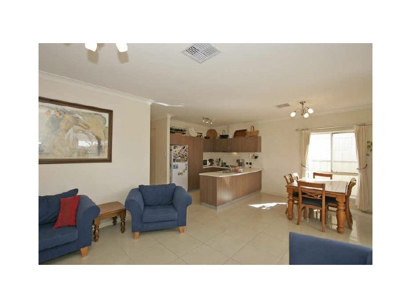 18 Ryan Avenue, Woodville West SA 5011