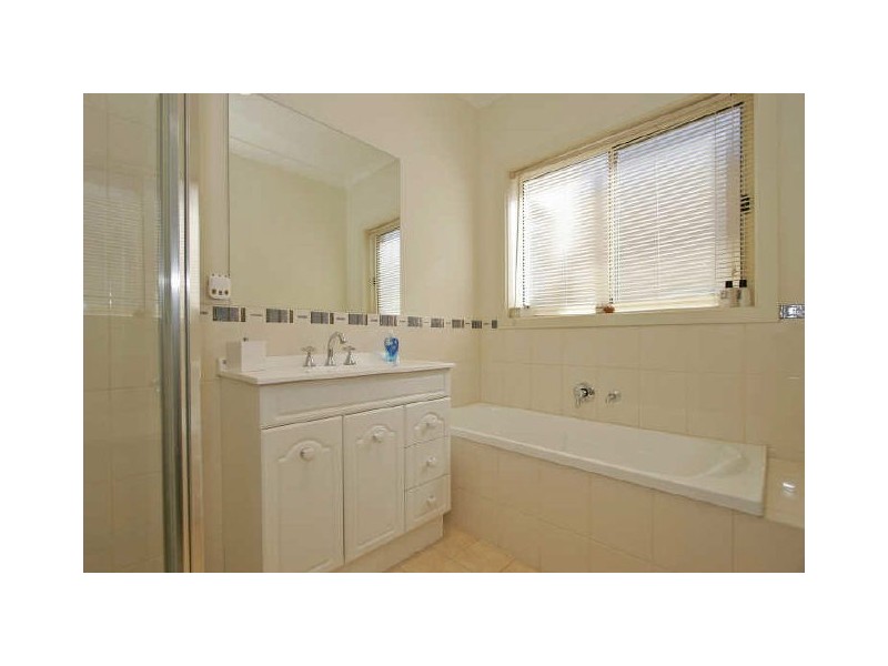 18 Ryan Avenue, Woodville West SA 5011