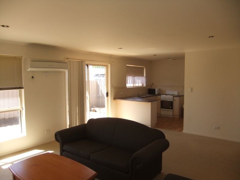 2/24 Angas Street, Alberton SA 5014