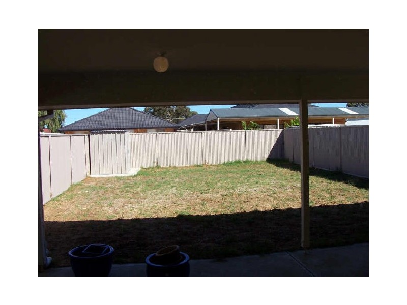 11 SUFFOLK STREET, Angle Park SA 5010