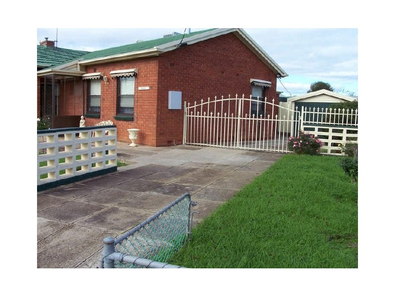 25 Trimmer Parade, Findon SA 5023