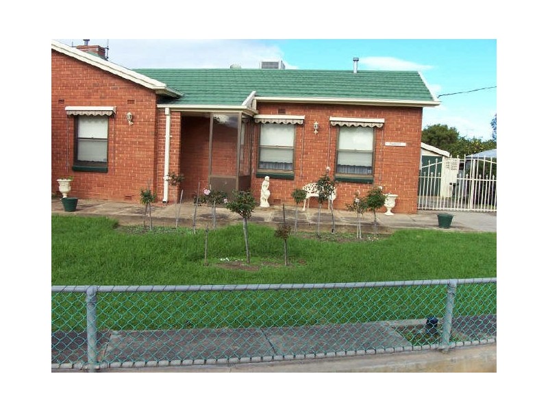 25 Trimmer Parade, Findon SA 5023