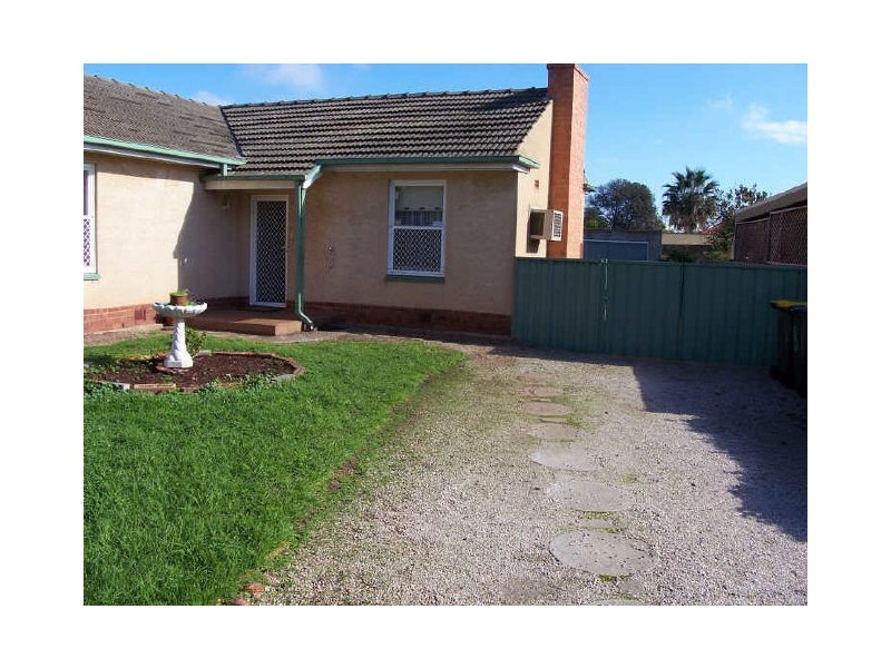 8 Drummond Avenue, Findon SA 5023