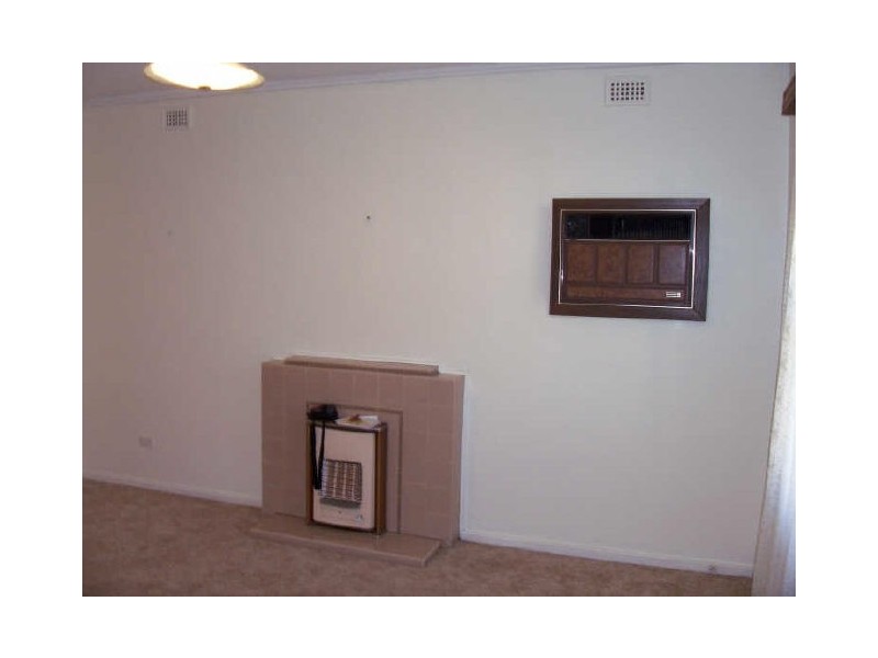 8 Drummond Avenue, Findon SA 5023