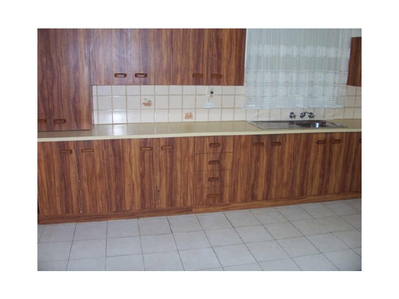 8 Drummond Avenue, Findon SA 5023