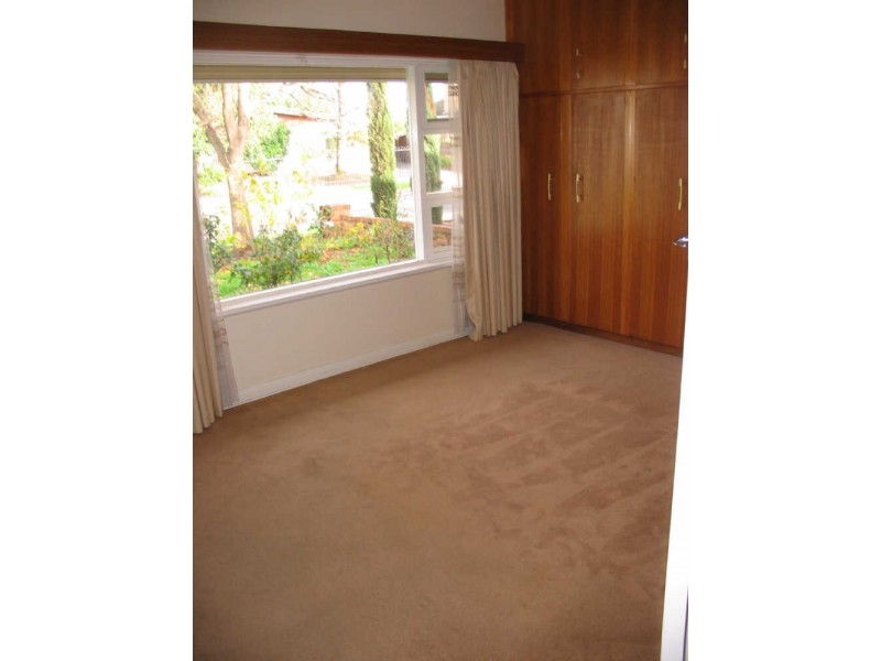 2 Debney Street, Fulham Gardens SA 5024