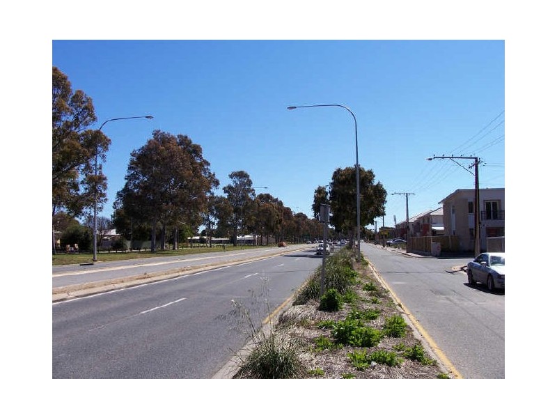16 NORTH PARADE, Royal Park SA 5014