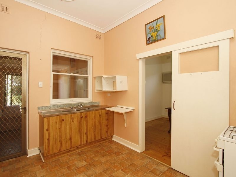 8 St Johns Avenue, Renown Park SA 5008