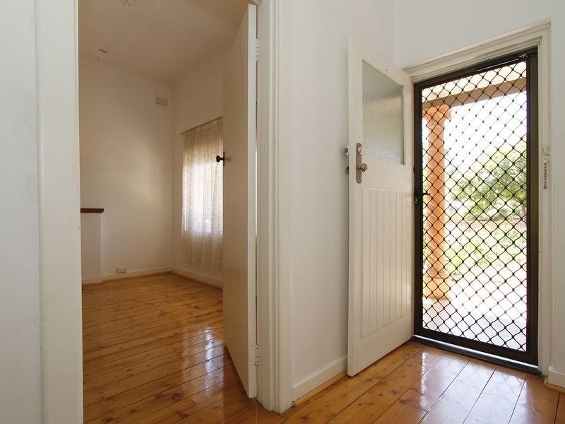 8 St Johns Avenue, Renown Park SA 5008