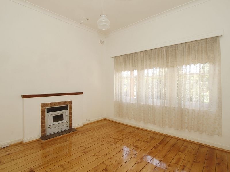 8 St Johns Avenue, Renown Park SA 5008