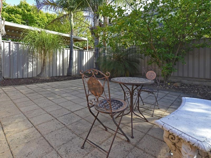 17 Francis Ridley Circuit, Brompton SA 5007