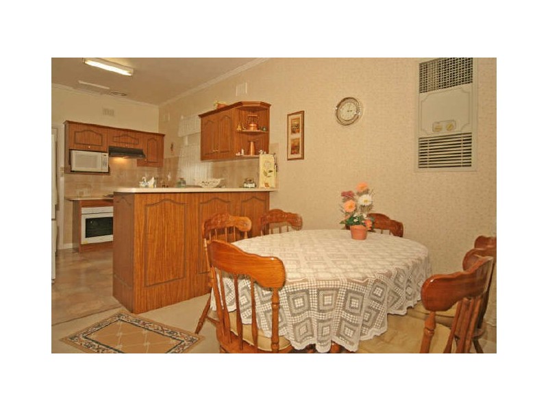 8 Hewitt Crescent, Woodville South SA 5011